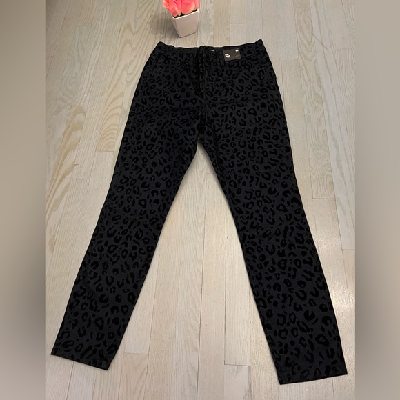 💕NWT EXPRESS LEOPARD PRINT JEANS💕 - Picture 1 of 10